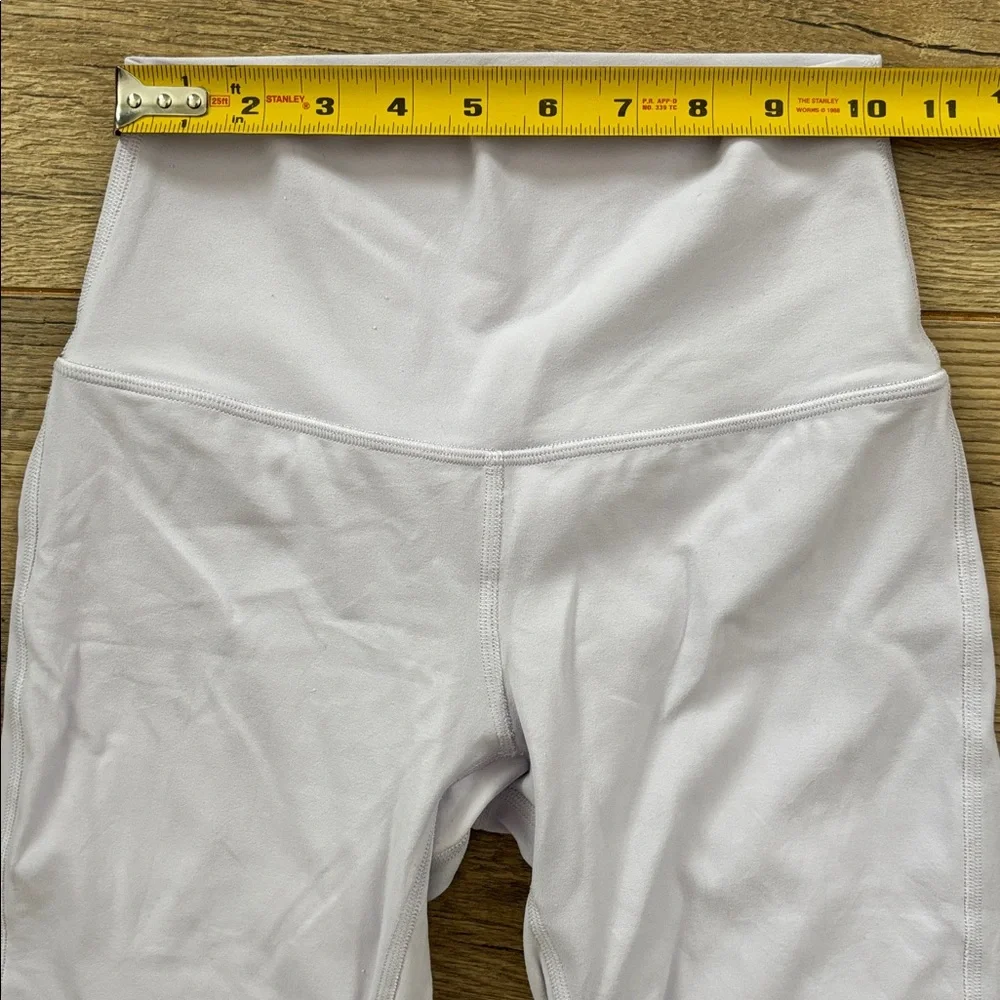 Lululemon Align 8” Inseam Biker Shorts Lavender Light Purple, Size 4 - Picture 5 of 10